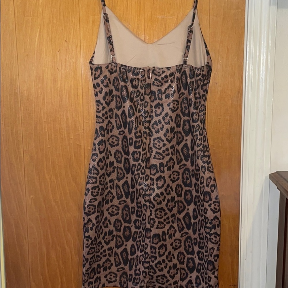 Clothes - Picture 2 of 3